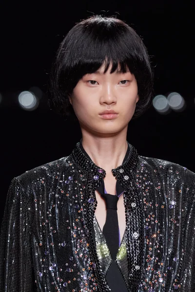 Look 57